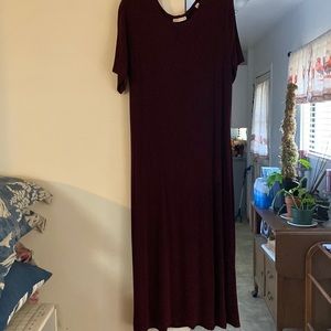 Short sleeve dress, coldwater creek, pxl, burgundy or purple